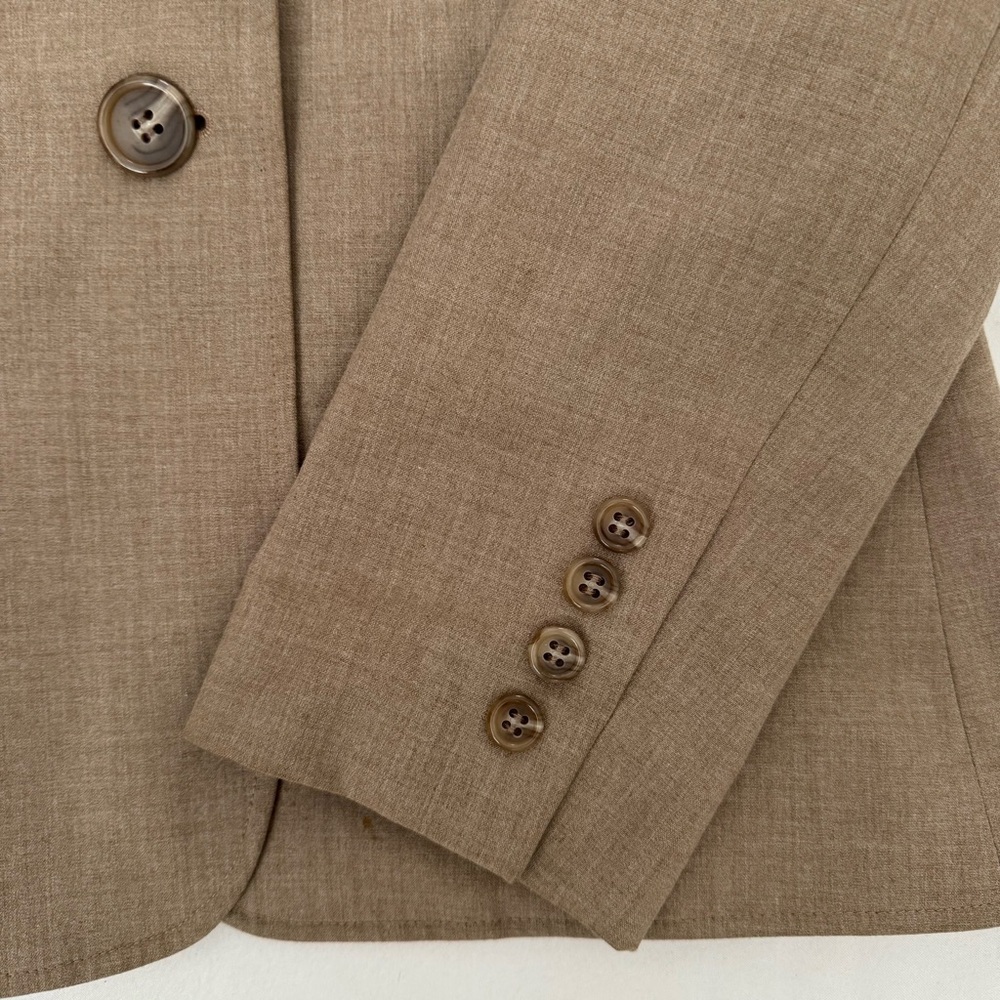 Tahari Arthur S. Levine Tan Blazer Jacket |Size 6 - Picture 7 of 8